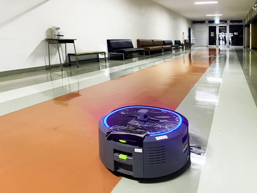お掃除ロボットの掃除光景